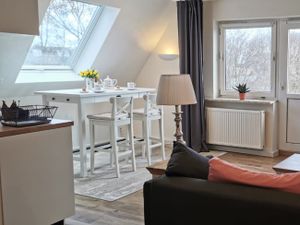 23981084-Ferienwohnung-2-Pellworm-300x225-5