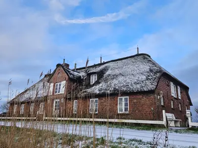 Haus Winter außen