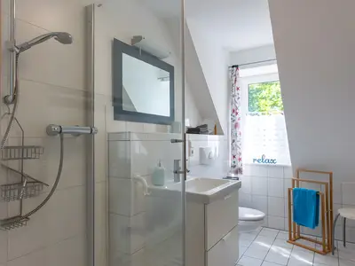 INSIDE, BATHROOM