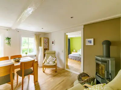 Photo, INSIDE, OUTSIDE