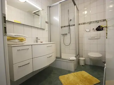 Badezimmer in der Ferienwohnung Langeneß