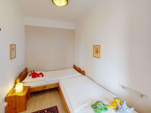 23318986-Ferienwohnung-4-Pelzerhaken-300x225-5