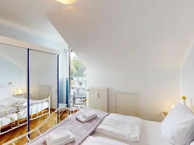 Ferienwohnung für 4 Personen mit Balkon und Außenstellplatz