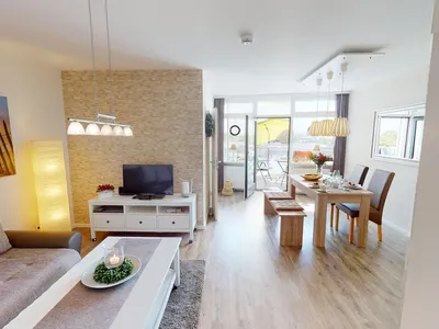 Ferienwohnung für bis zu 4 Personen mit Meerblick, Balkon, Pool und Sauna