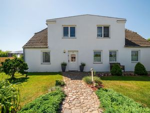 22778471-Ferienwohnung-3-Pepelow-300x225-1