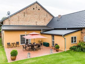 23367422-Ferienwohnung-6-Perleberg-300x225-3