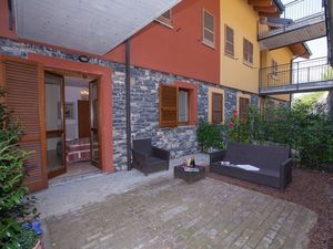 22093915-Ferienwohnung-4-Perledo-300x225-3