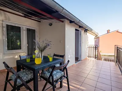 Ferienwohnung für 4 Personen (42 m²) in Peroj 1/9