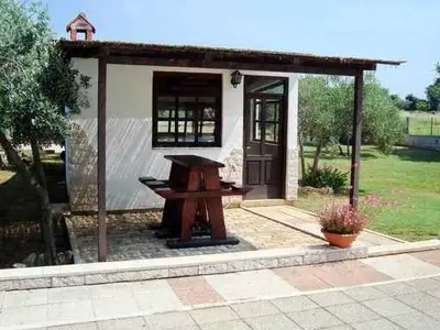 Ferienwohnung für 6 Personen (55 m²) in Peroj 1/10