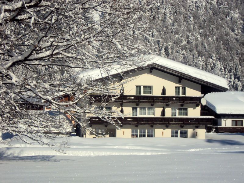 23030433-Ferienwohnung-5-Pertisau-800x600-0