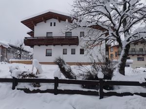 23432416-Ferienwohnung-4-Pertisau-300x225-3