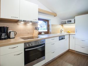 23567943-Ferienwohnung-6-Pertisau-300x225-3