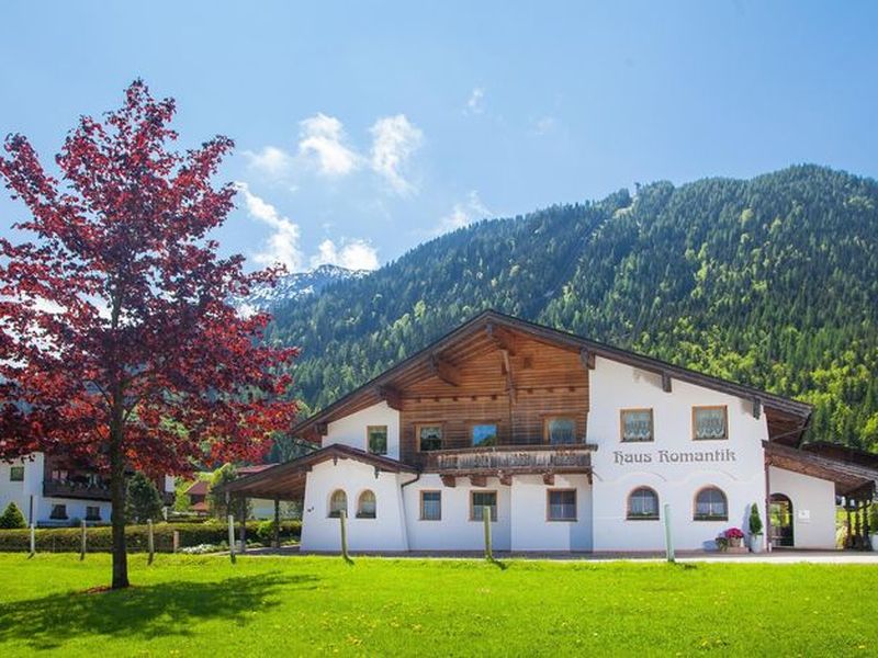 23678442-Ferienwohnung-6-Pertisau-800x600-0