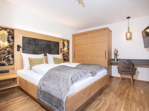 23831510-Ferienwohnung-6-Pertisau-300x225-4