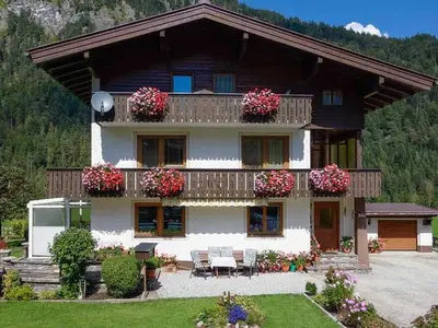 Ferienwohnung für 2 Personen (47 m²) in Pertisau 1/10