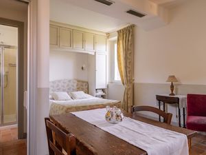 22453497-Ferienwohnung-2-Pesaro-300x225-4