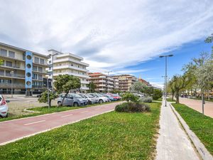 23746404-Ferienwohnung-8-Pescara-300x225-3