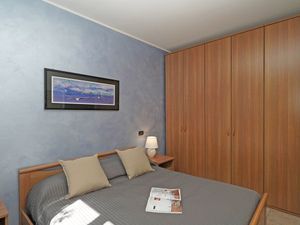 23989862-Ferienwohnung-4-Peschiera Del Garda-300x225-1