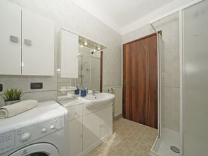 23989862-Ferienwohnung-4-Peschiera Del Garda-300x225-4