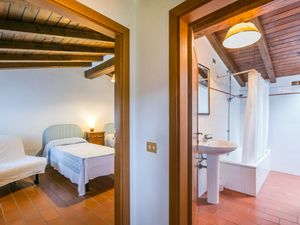 23849399-Ferienwohnung-6-Pescia-300x225-5