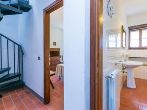 23849397-Ferienwohnung-6-Pescia-300x225-3