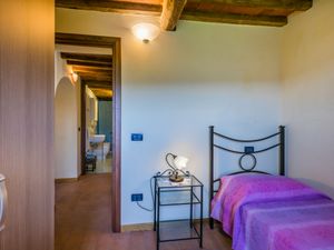 23849044-Ferienwohnung-3-Pescia-300x225-4