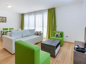 23365268-Ferienwohnung-5-Petrčane-300x225-2