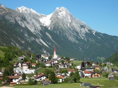 Dorf_Pettneu_Haus_Rifflerblick