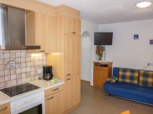 23836298-Ferienwohnung-6-Pettneu-300x225-2