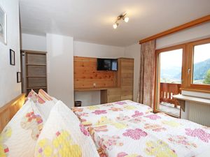 23838526-Ferienwohnung-8-Pettneu-300x225-5