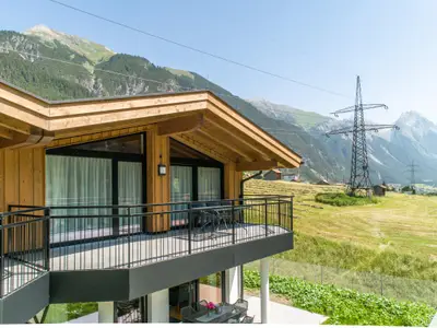 Außenseite Ferienhaus [Sommer]