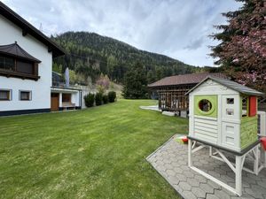 23851890-Ferienwohnung-4-Pettneu-300x225-5