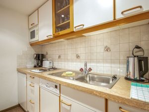 23839114-Ferienwohnung-4-Pettneu-300x225-5