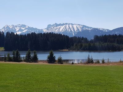 Blick über Attlesee zum Breitenberg