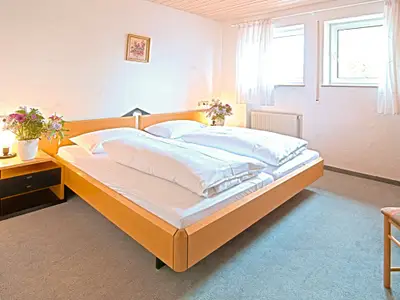 Schlafzimmer
Boden Landhausdielen