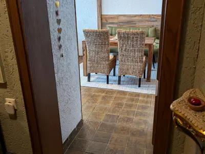 Gaderrobe - Blick Essbereich