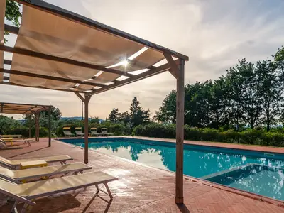 PoolOfHouse