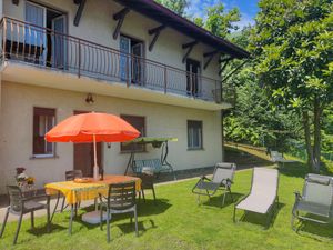 23938755-Ferienwohnung-6-Pianello Del Lario-300x225-4