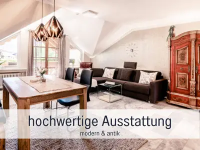 Wohnzimmer_komfortable Ausstattung_modern und antik_Fewo Schlossblick