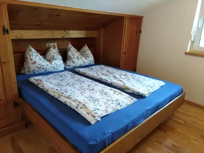 Schlafzimmer 2