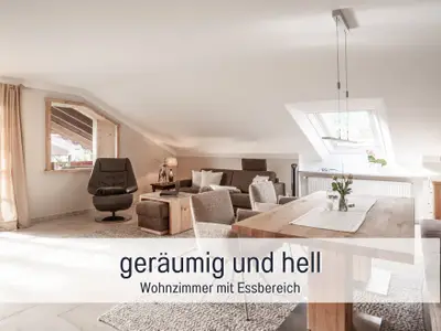 Wohnzimmer_Essbereich_Fewo Alpenpanorama