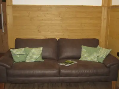 Couch in der Wohnung Untersberg