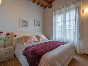 23974409-Ferienwohnung-4-Pienza-300x225-3