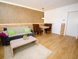 19088522-Ferienwohnung-4-Piesendorf-300x225-5