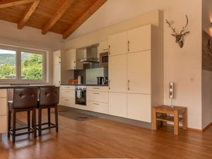 23153371-Ferienwohnung-6-Piesendorf-300x225-0