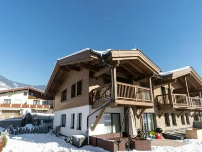 Außenseite Ferienhaus [Winter]