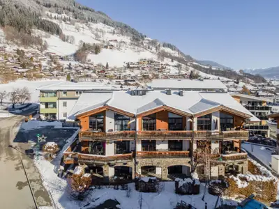 Außenseite Ferienhaus [Winter]