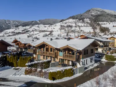 Außenseite Ferienhaus [Winter]