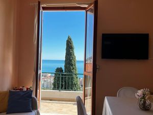 23988268-Ferienwohnung-4-Pietra Ligure-300x225-5