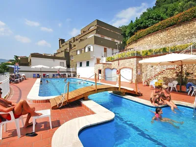 PoolOfHouse